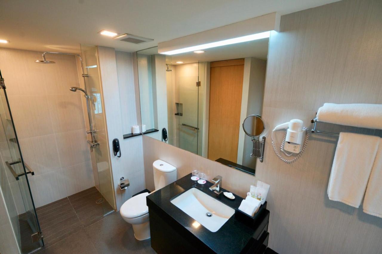 Deluxe Twin Room with Balcony