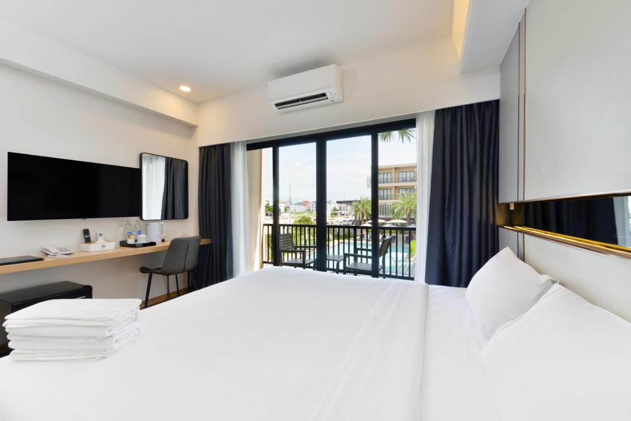 Superior Double or Twin Room Pool View