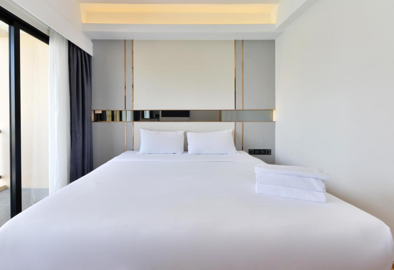 Superior Doppel-/Zweibettzimmer mit Poolblick