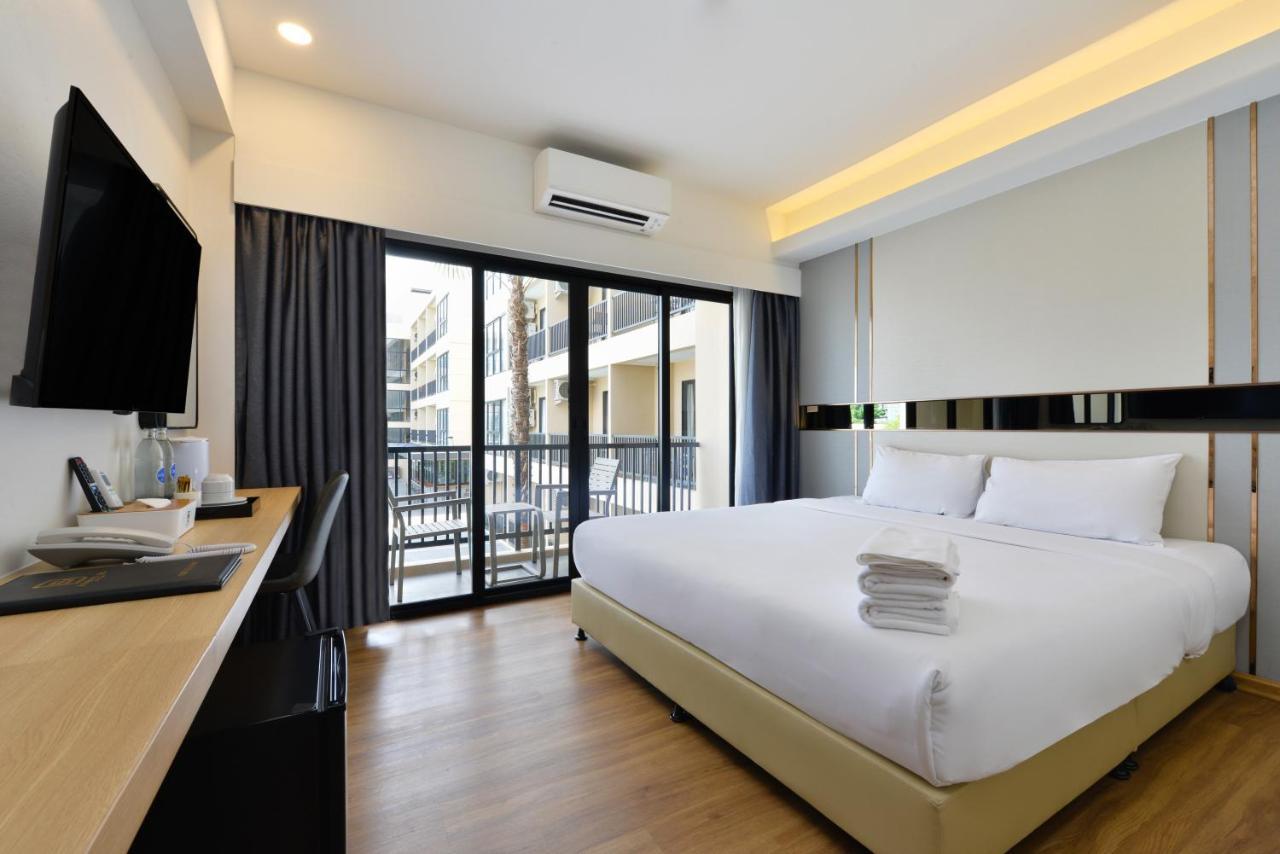 Superior Double or Twin Room Pool View