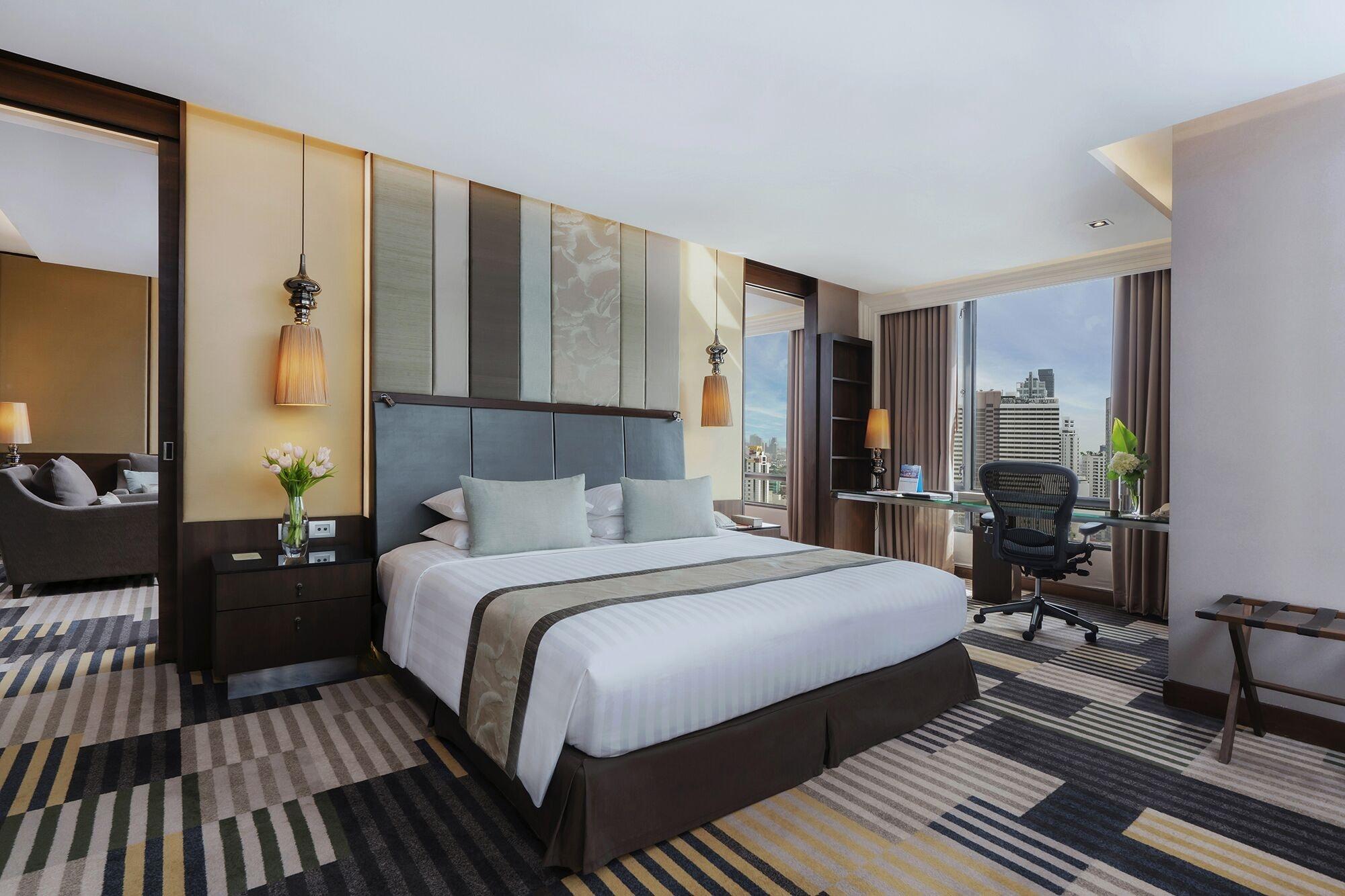 Executive Suite,1432797772:JPEG