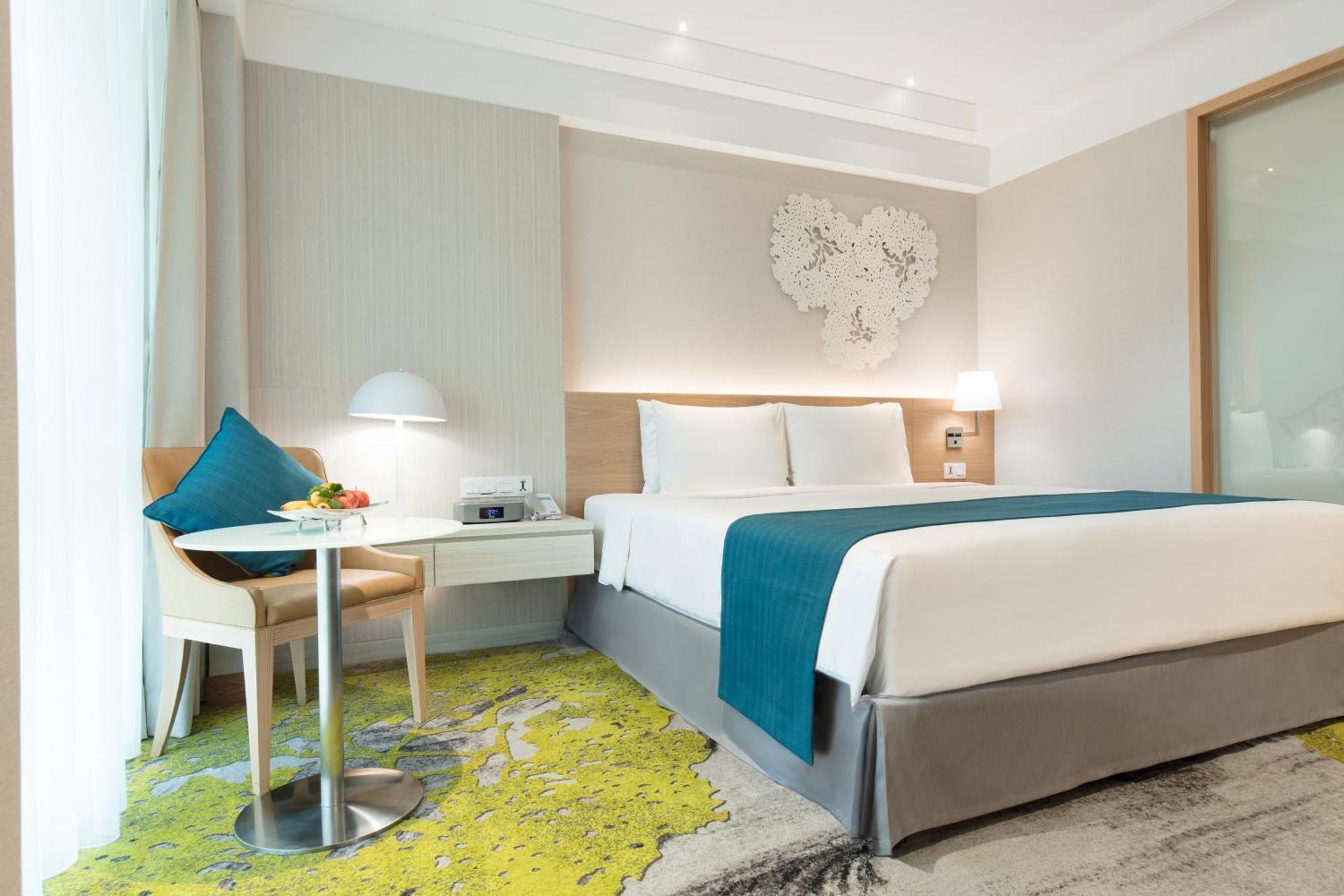 Standard Room,1274277961:JPEG