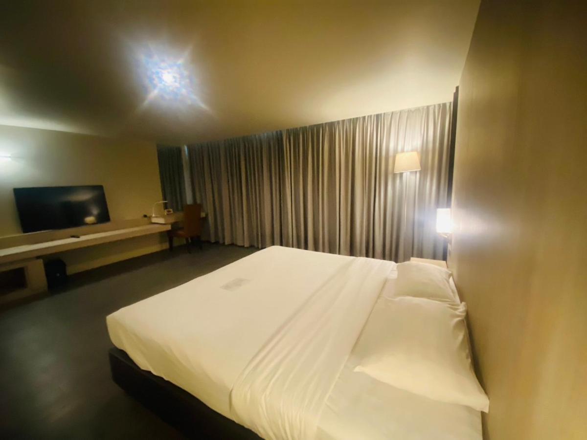 Premium Deluxe Single Bed,1498851013:JPEG
