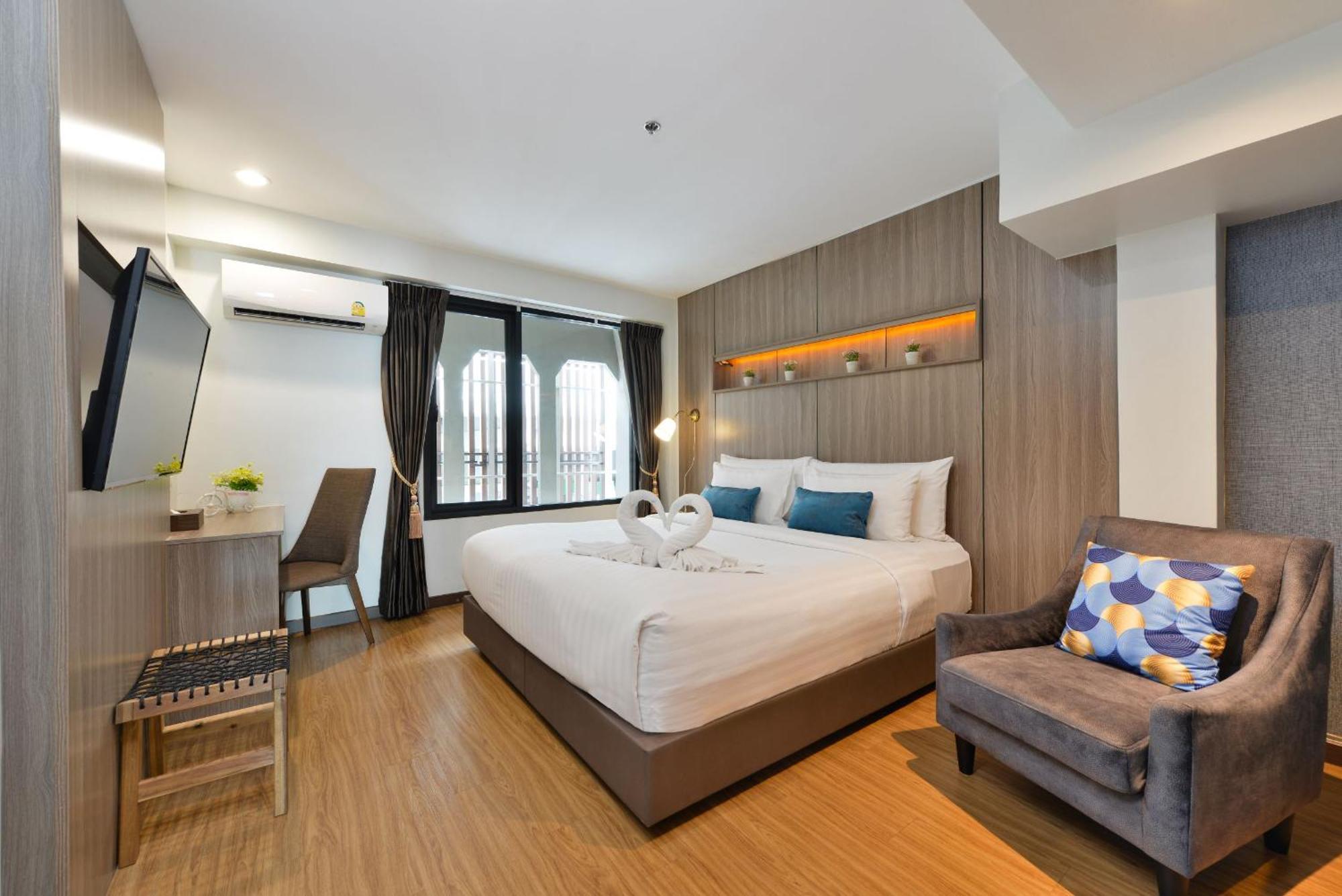 Superior King Room