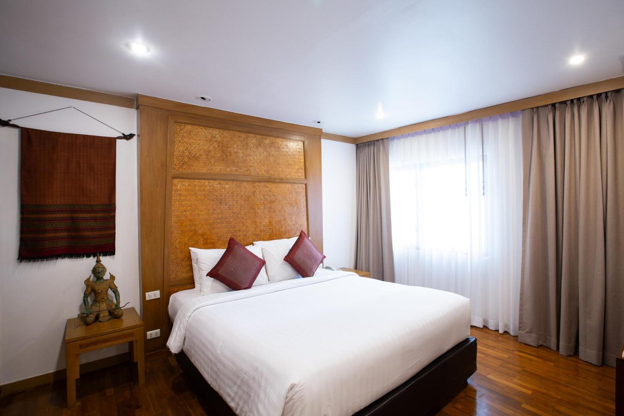 One-Bedroom Suite
