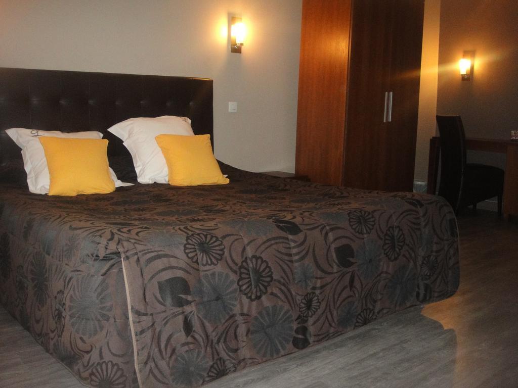 Twin Room with Round-Trip Airport Transfer