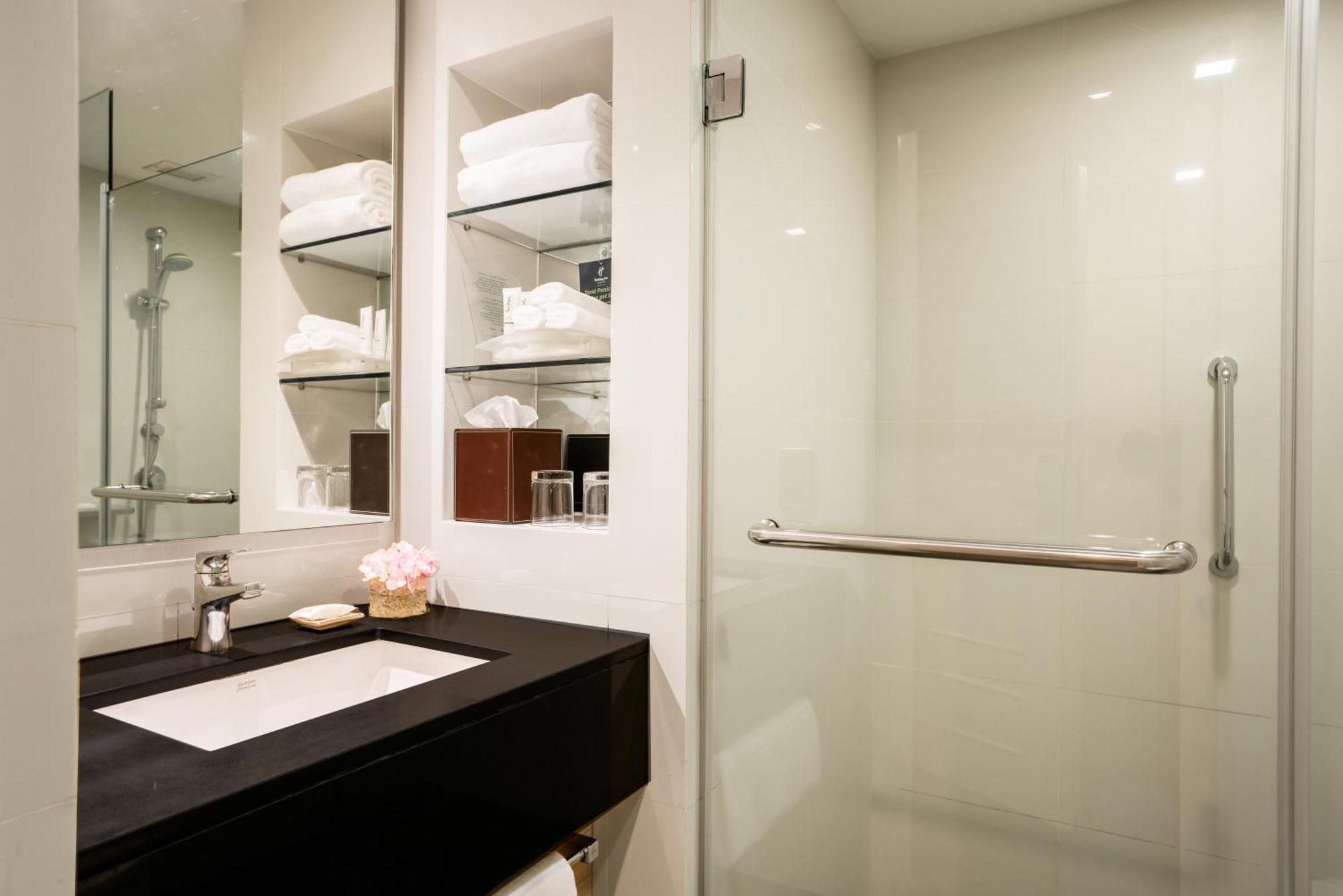 Standard Room,1588065680:JPEG