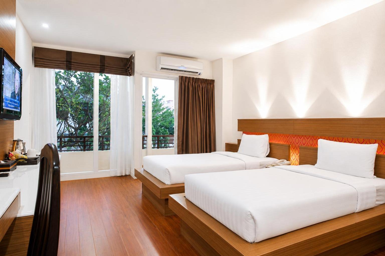 Standard Twin Room