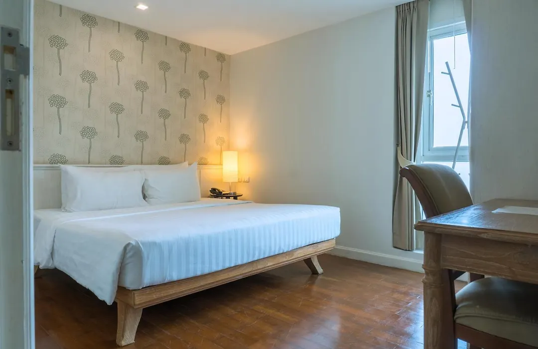 Sabai Sathorn Service Apartment-1