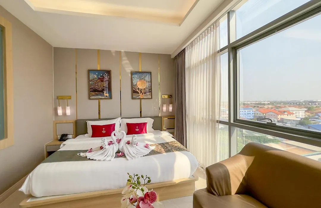 Elegant Airport Hotel-1