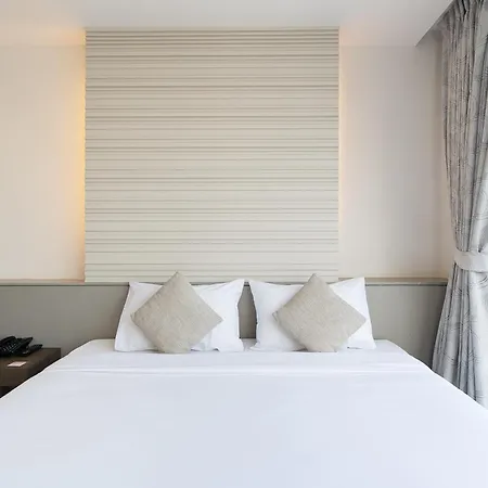 Leenova Hotel-2