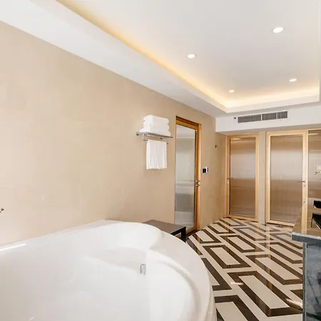 Ramada Plaza By Wyndham Bangkok Menam Riverside-2